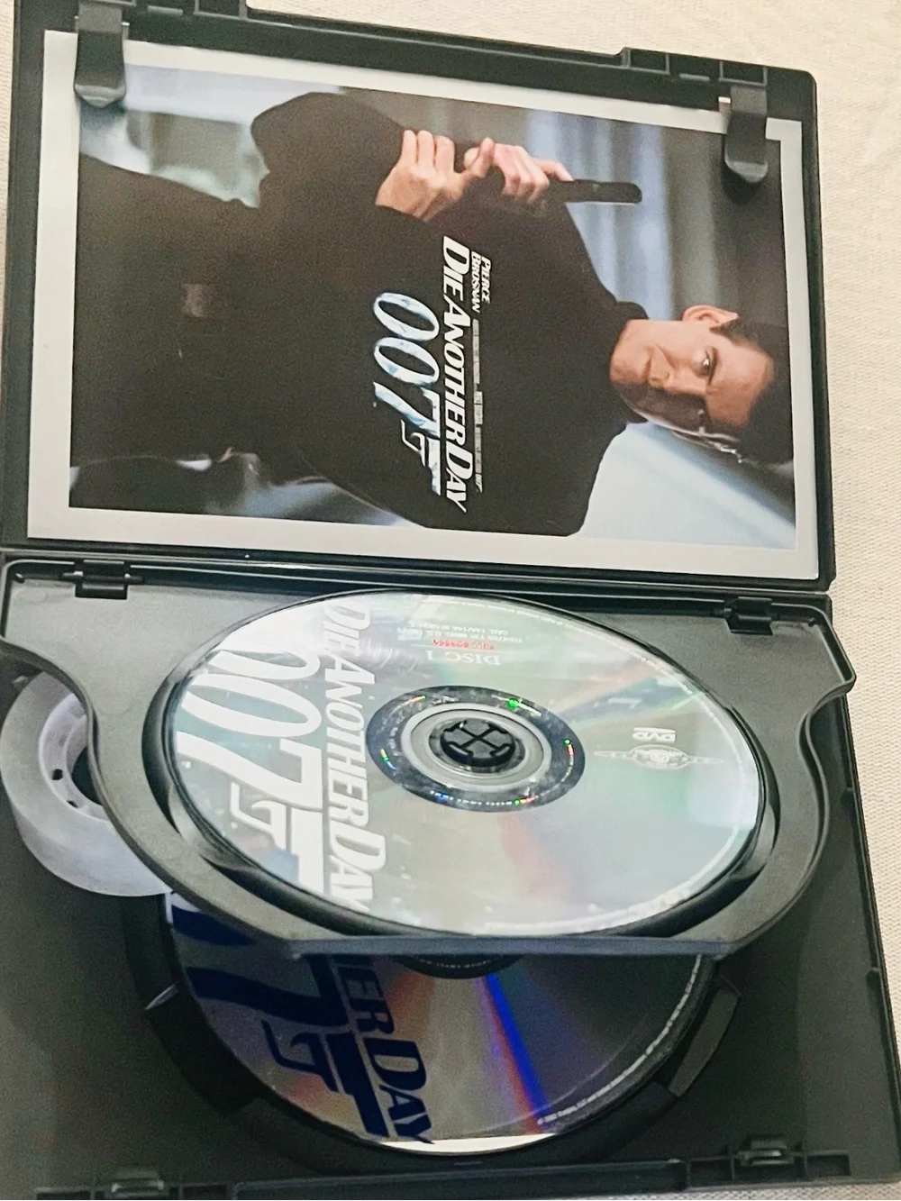 Warner Bros. Bond 2-Disc Special Edition — Blue & Black Cover Back